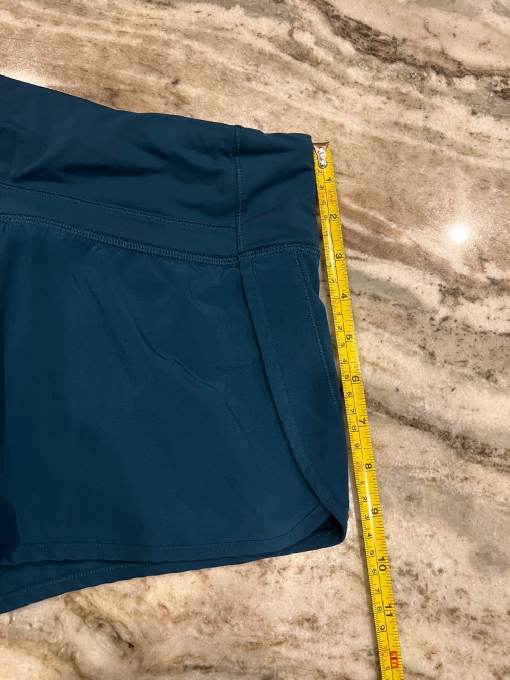 RARE lululemon athletica Speed Short 4 way Strech Jaded LIKE NEW Sz 4 - Picture 5 of 7